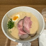 ラーメン家 みつ葉  - しょうゆ