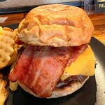 Warren’s Place 2.1 Burgers & Beer - 料理写真: