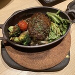 鯔背な和顔 - 牛タンハンバーグ