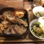 焼肉食堂ブリスケ - 豚カルビ・旨ダレ唐揚げ定食