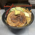 Sapporo Ramen Ezo Men Rokku - なまら厚切チャーシューDX みそ