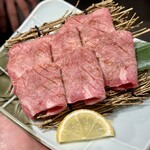 焼肉ホルモンうちだ - 