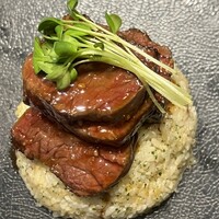 老舗精肉店直送 千種焼肉 飛騨牛の奴隷 千種店 - 厚切りステーキガーリックライス¥1680
