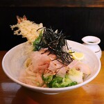 Dotou Zeniya - 海老天1本釣りうどん ぶっかけ･冷
                      (並 麺500g 1,350円)