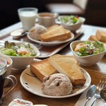 ベーカリー&テーブル 箱根 - 