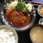 Meigetsu - ハンバーグ定食