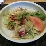 仁屋 - ランチのサラダ