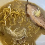 眞麺 穂高 - みその麺をアップで