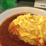 横浜はいから亭 - トマトソースのオムライス¥500内 ドリンク付。安ウマかつ入りやすくとても好きな店だった。