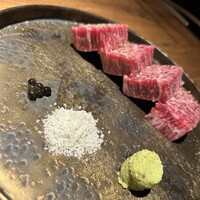 和牛とタン 焼肉 とみ 新橋本店 - 