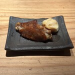 とり茶太郎 - 比内地鶏手羽とチーズの燻製