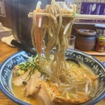 らぁめん みそ家 - この麺がなんか違うw