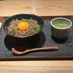 とり茶太郎 - 鶏そぼろ丼、鳥スープ