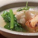 とり茶太郎 - 信州黄金軍鶏胸揚げ出しの鴨出汁スープ椀