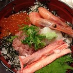 小南亭 - 海鮮丼1575円