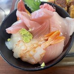 まぐろレストラン - 海鮮丼1000円