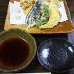 芭蕉庵 - ＜2009年10月＞海鮮かき揚げと有機野菜の天婦羅盛合わせ￥1,050