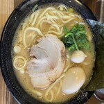 濃厚豚骨ラーメン 濱虎家 - 