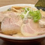 貝だし地鶏中華そば あん藤えのしま - 