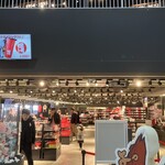 カープオフィシャルグッズショップ - ショップ内