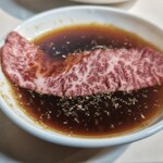 生ホルモン処 おさむちゃん。 - まずは刺身で　甘ダレ