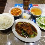 Katokuen - 豚角煮定食900円（ランチは、ご飯、麻婆豆腐ほか、食べ放題）