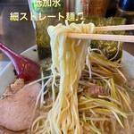 ラーメンショップ椿 - 麺リフト♫