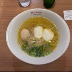 黄金の塩らぁ麺 ドゥエイタリアン - 