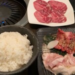 近江焼肉ホルモンすだく - 