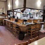 麺屋 十石 - ☆カウンター席　厨房　（以前はうどん屋の店舗）