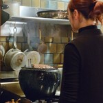 表参道 HYENE - シェフ、カイノミをじっくり焼いてる姿