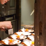 表参道 HYENE - シェフズテーブルな醍醐味は、こちらからだとこんな景色