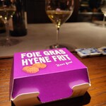 表参道 HYENE - チキンナゲットみたいな入れ物に入っているフォアグラ晩三吉梨