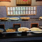 Rikaen & Tannokura - 中華、エスニック、和風なんでもありのユニーク惣菜。