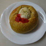 BAKERY - 米グルカレーチーズ(380円)