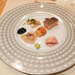 三田牛竈炭火焼 ウェスタ - ベルーガキャビア、スモークサーモン、バフンウニ、自家海苔佃煮、北寄貝、平目、毛蟹