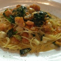 イタリアーナ エノテカ ドォーロ - 2014.1 小柱・かぼちゃ・ほうれん草のクリームパスタ