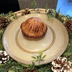 CIRCULO - ⑤アンコウとあん肝のパイ包み