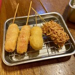 串かつ でんがな - ベビースターラーメン串