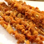 Ekimae Sakaba - 鶏皮の串焼き