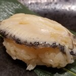 Uoriki Kaisen Sushi - おすすめ品・あわび。