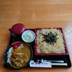 やぶ善 - ランチサービスメニュー
      F：中華ざる + ミニカツカレーライス、1,080円。