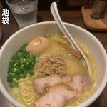 鶏の穴 - 