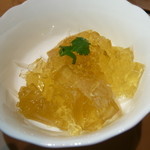 筑紫樓 - １．”吉切鮫背ビレ”ふかひれのお刺身（2014.1.1x）