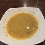 Sarai - スープ。もちろん薄めの平パンもついている。