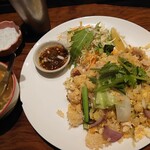 Tai Tou Hoku Ryouri Isan Kicchin - カオニャオパットガイヤーンのランチ