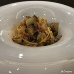 カーサ・デル・チーボ - 蝦夷あわびと青螺貝のトマトソースで味わうマッケロンチーニ ディ カンポフィオーネ