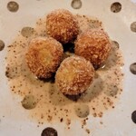 青い月 - 里芋コロッケ