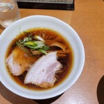 中華そば うえまち - いい色だ