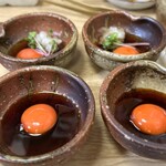 焼肉たまき - タレとぽん酢　美しい卵黄